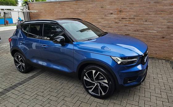 VOLVO XC40 2.0 T5 GASOLINA R-DESIGN AWD GEARTRONIC VOLVO XC40 2.0 T5 GASOLINA R-DESIGN AWD GEARTRONIC